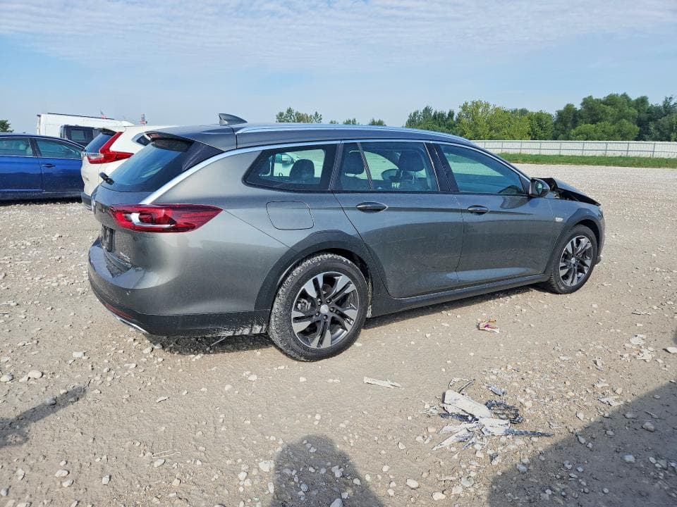 2018 BUICK REGAL TOURX ESSENCE 3