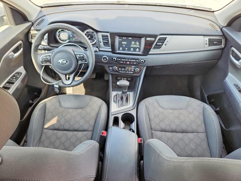 2019 KIA NIRO LX 8