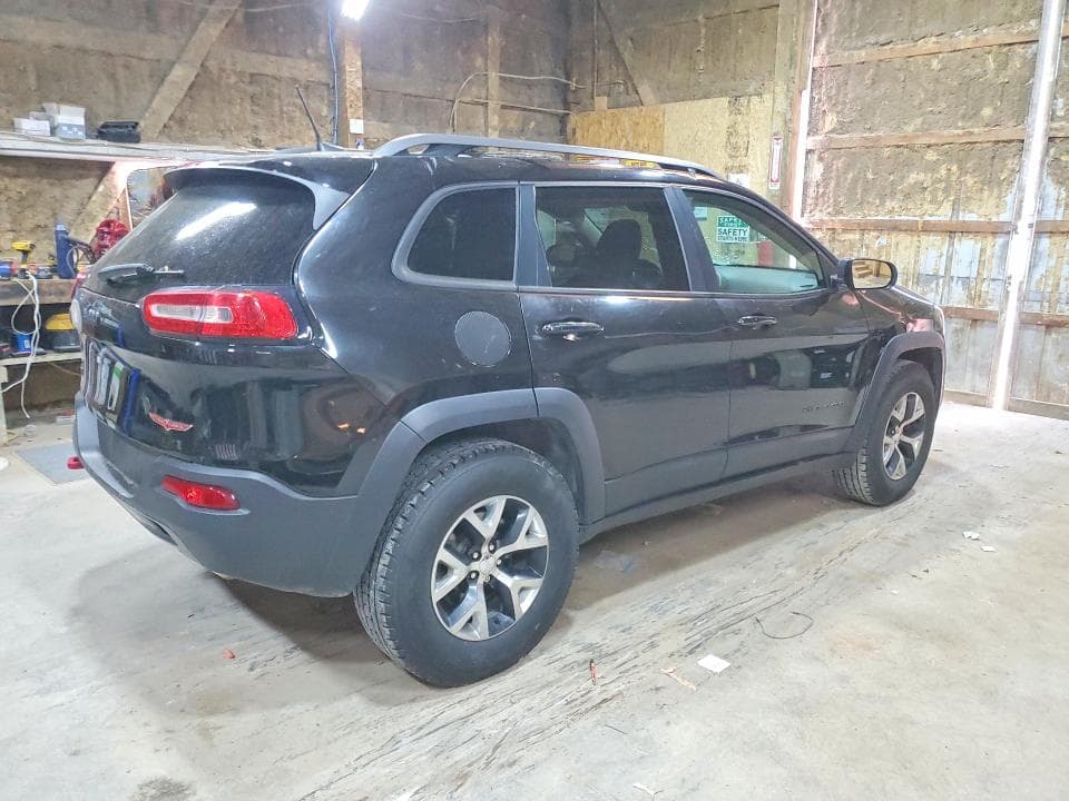2017 JEEP CHEROKEE TRAILHAWK 3