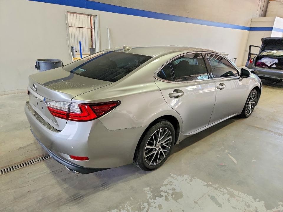 2018 LEXUS ES 350 3