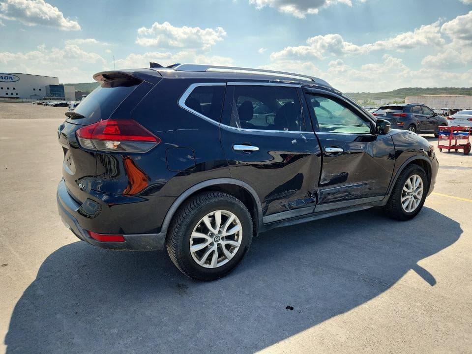 2018 NISSAN ROGUE SV 3