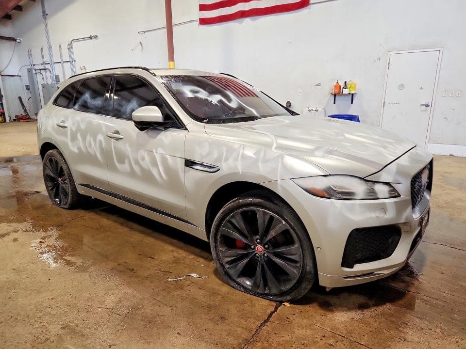 2017 JAGUAR F-PACE S 4