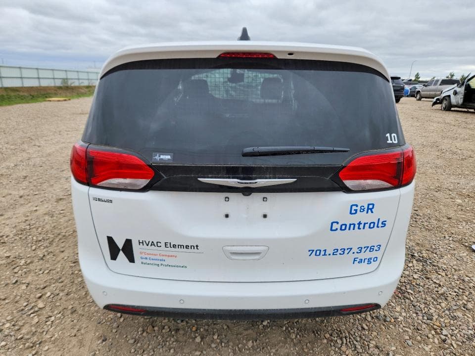 2026 CHRYSLER VOYAGER LX 6