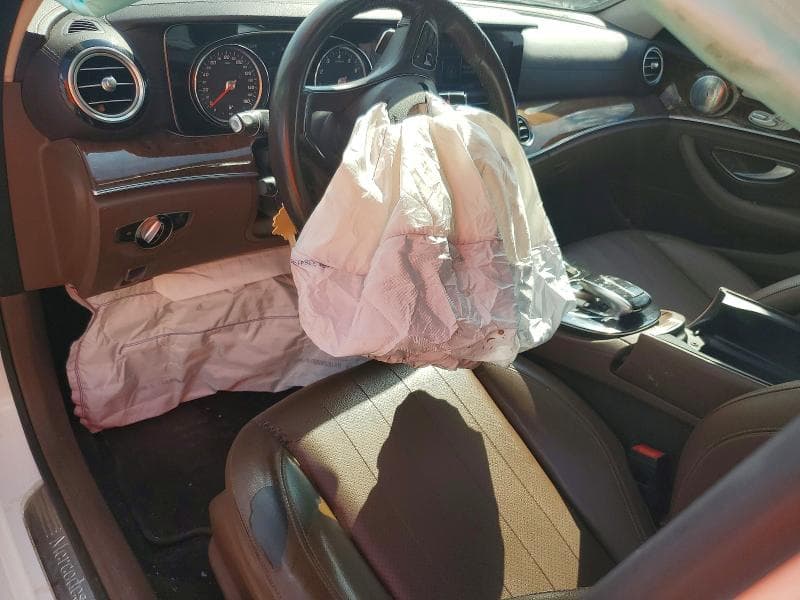 2017 MERCEDES-BENZ E 300 4MATIC 8
