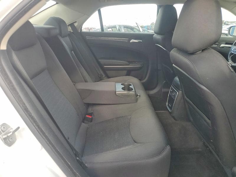 2018 CHRYSLER 300 TOURING 10