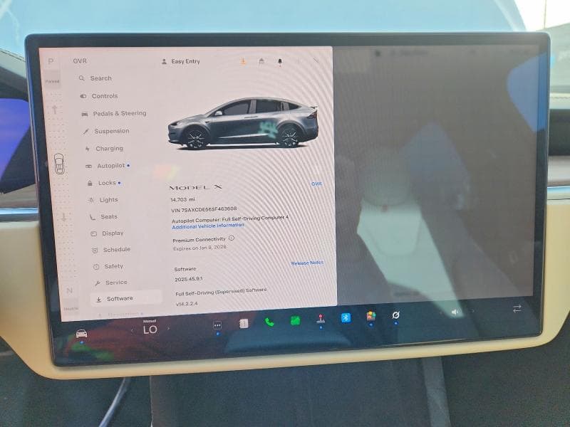 2025 TESLA MODEL X 9
