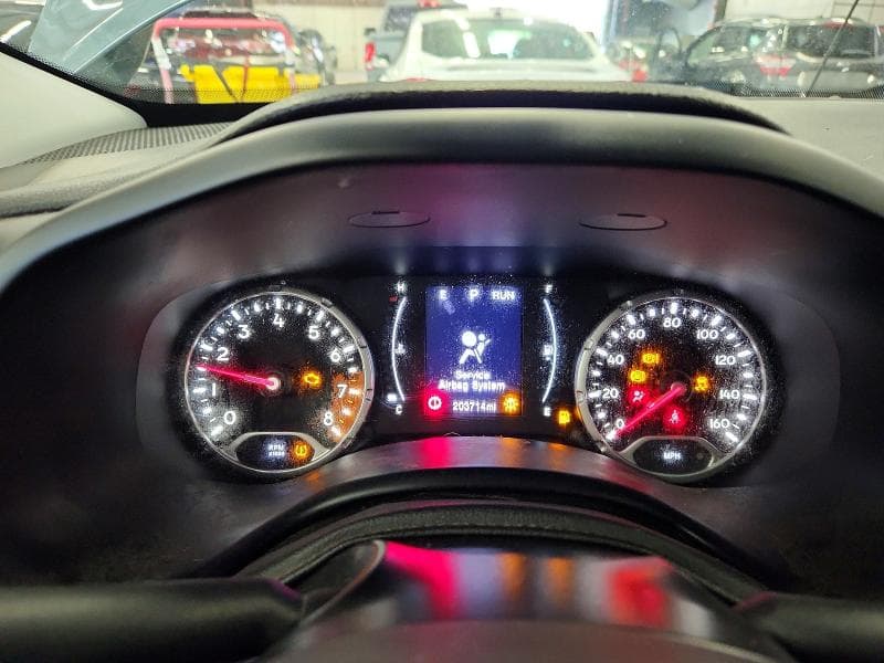 2017 JEEP RENEGADE SPORT 9