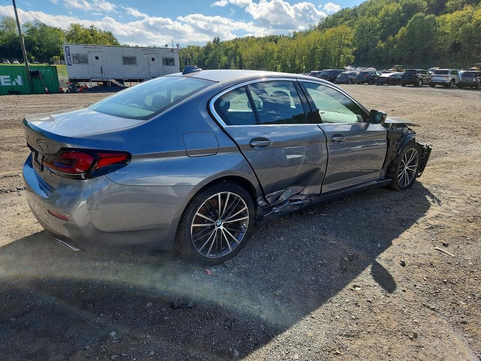 2023 BMW 540 XI 3