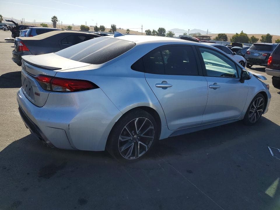 2020 TOYOTA COROLLA XSE 3