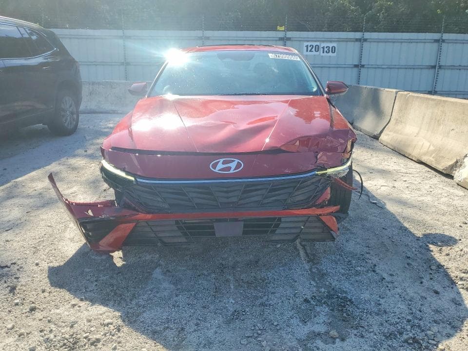 2025 HYUNDAI ELANTRA SEL 5