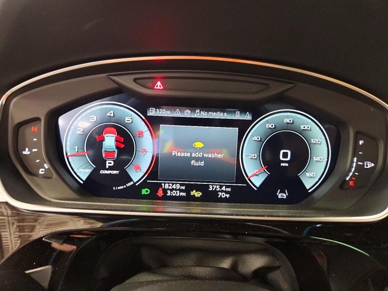 2025 AUDI A8 L 9