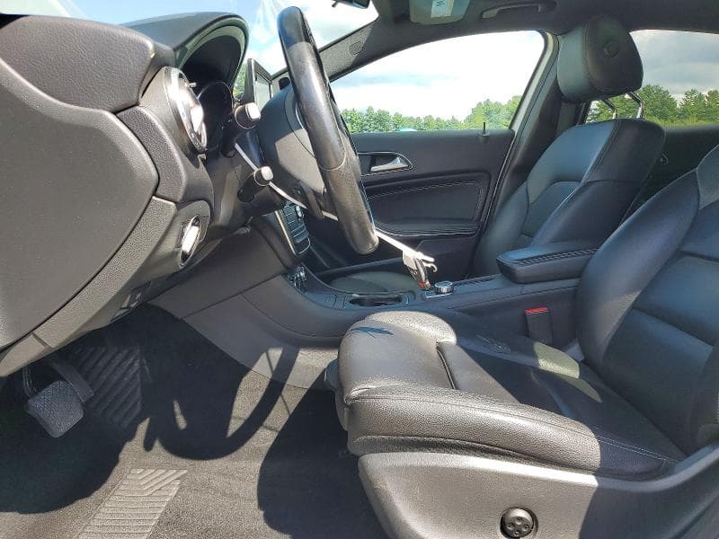 2017 MERCEDES-BENZ GLA 250 4MATIC 7