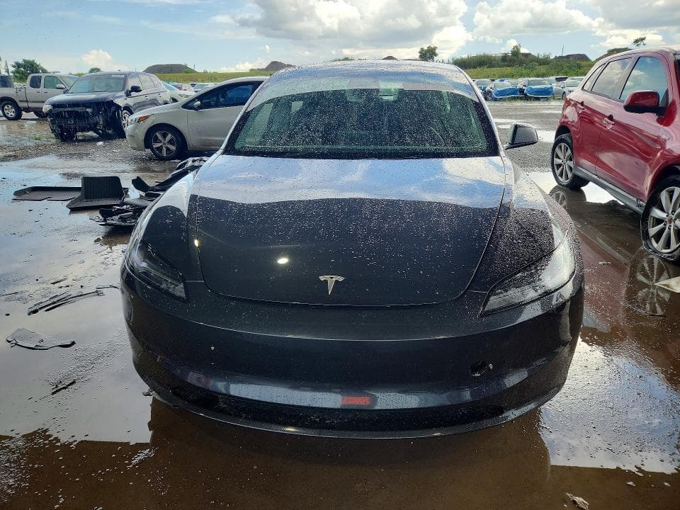 2025 TESLA MODEL 3 5