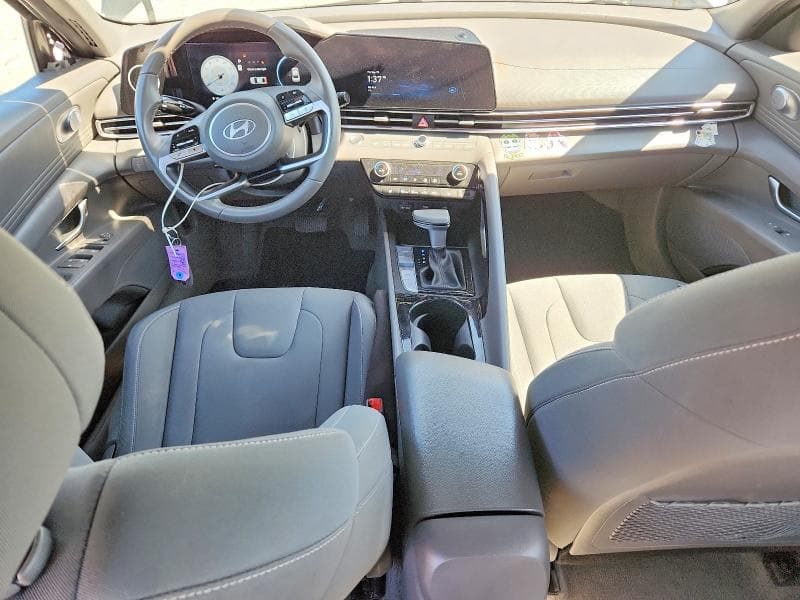 2024 HYUNDAI ELANTRA SEL 8