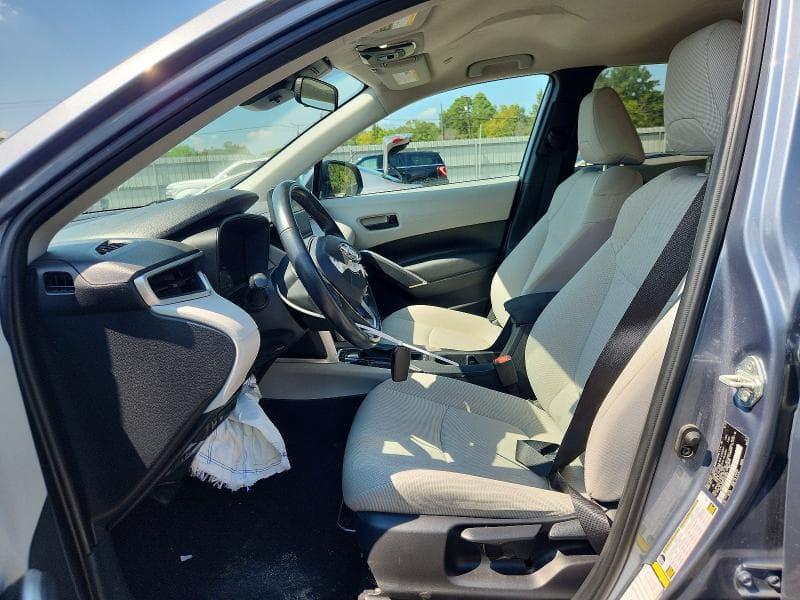 2023 TOYOTA COROLLA CROSS LE 7