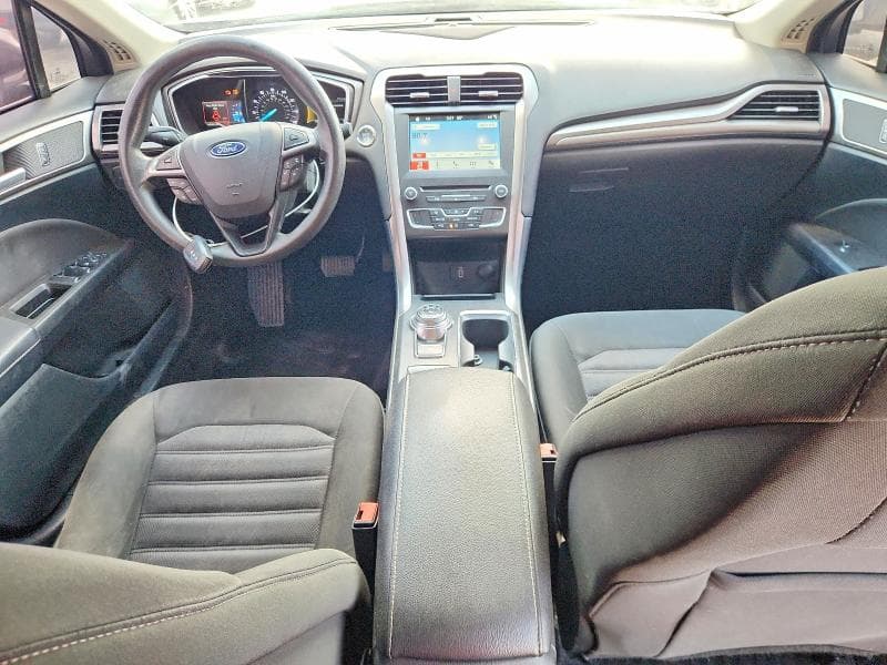2017 FORD FUSION SE 8
