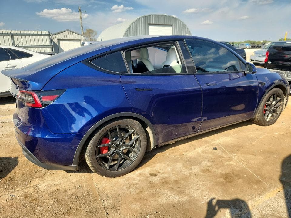 2022 TESLA MODEL Y 3