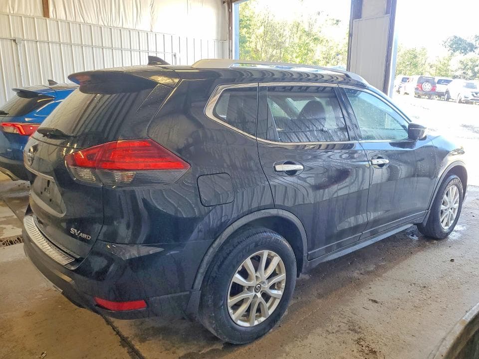 2017 NISSAN ROGUE SV 3