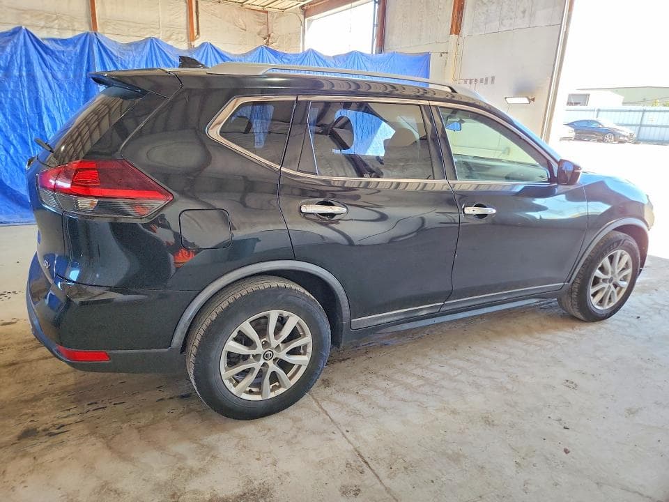 2018 NISSAN ROGUE SV 3
