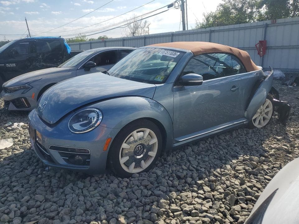 2019 VOLKSWAGEN BEETLE S