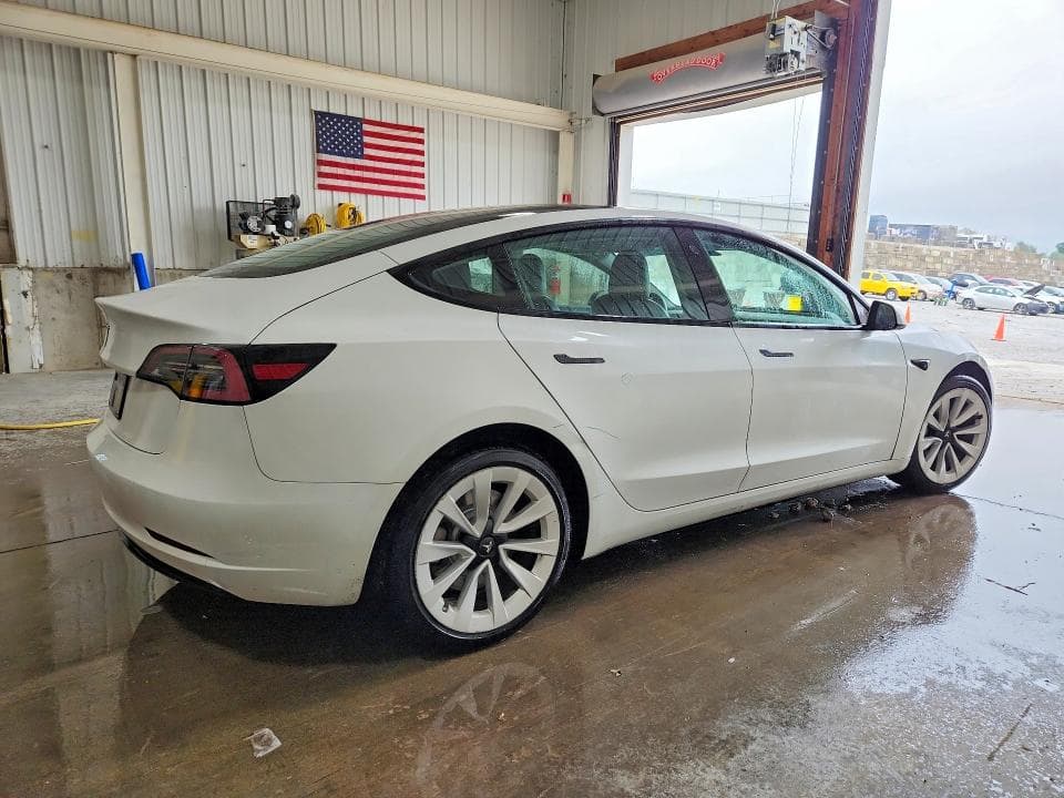 2023 TESLA MODEL 3 3