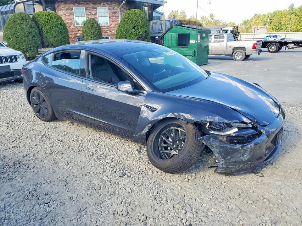 2026 TESLA MODEL 3 4