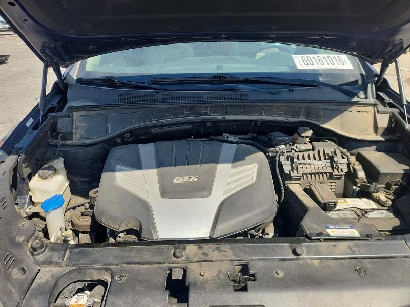 2017 HYUNDAI SANTA FE SE 12