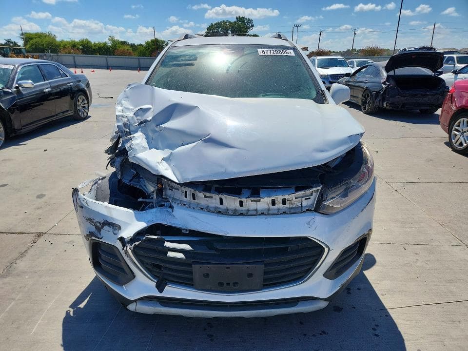 2018 CHEVROLET TRAX 1LT 5