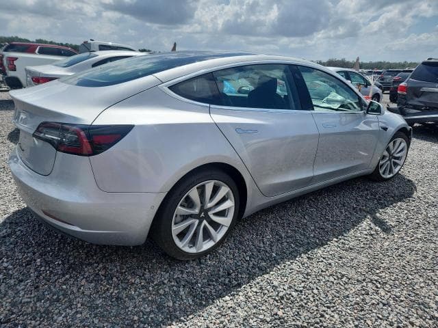 2018 TESLA MODEL 3 3