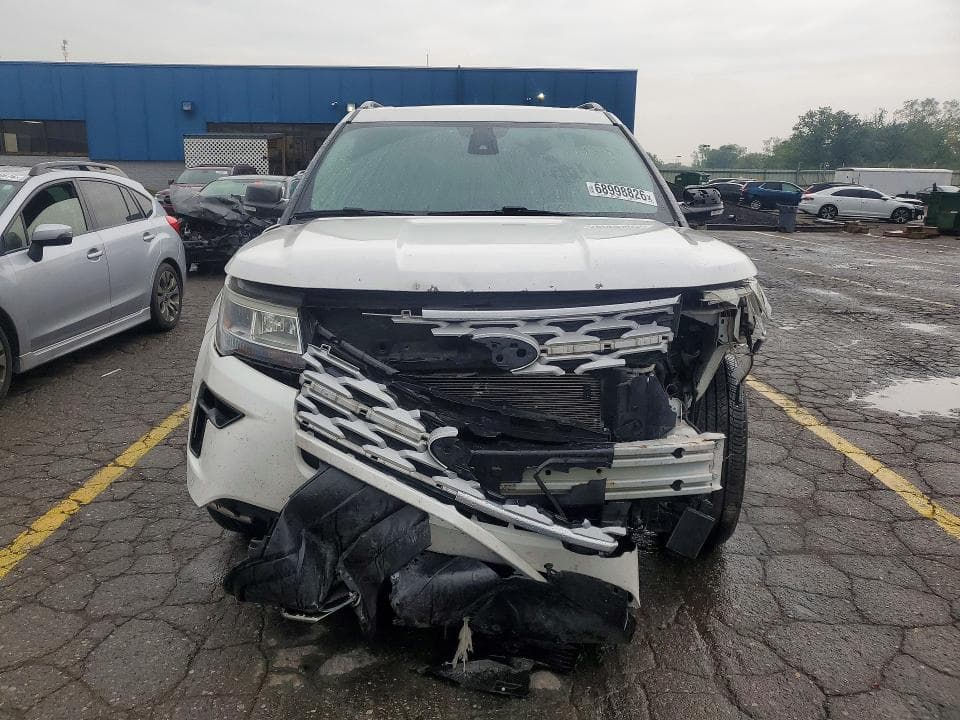 2019 FORD EXPLORER XLT 5