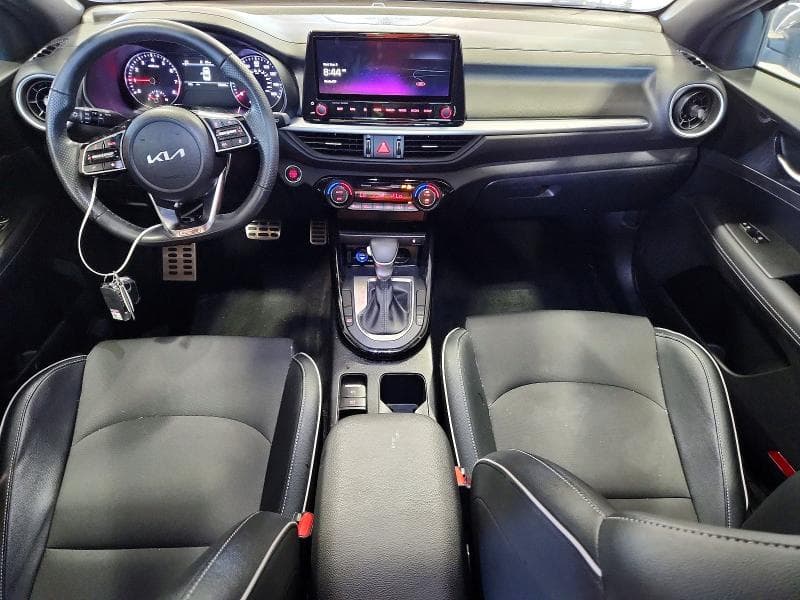 2023 KIA FORTE GT LINE 8