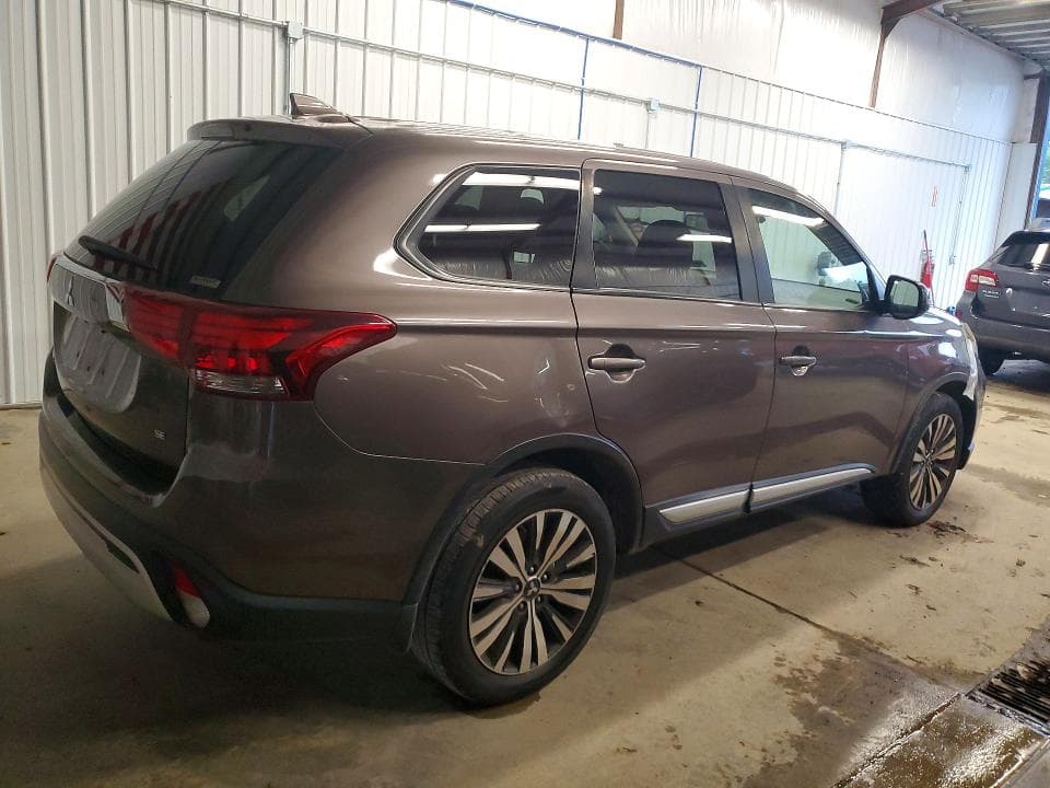 2020 MITSUBISHI OUTLANDER SE 3