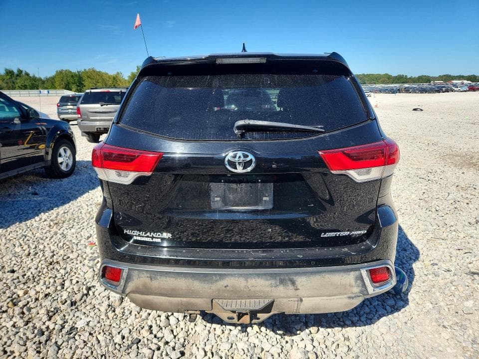 2017 TOYOTA HIGHLANDER LIMITED 6