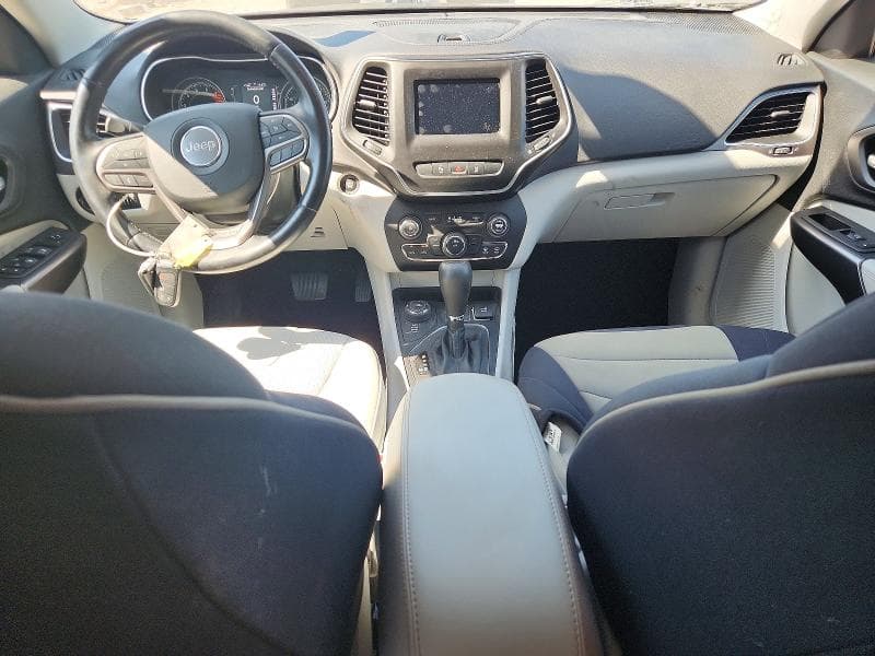 2020 JEEP CHEROKEE LATITUDE PLUS 8