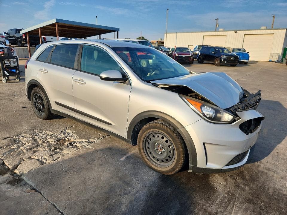 2018 KIA NIRO FE 4