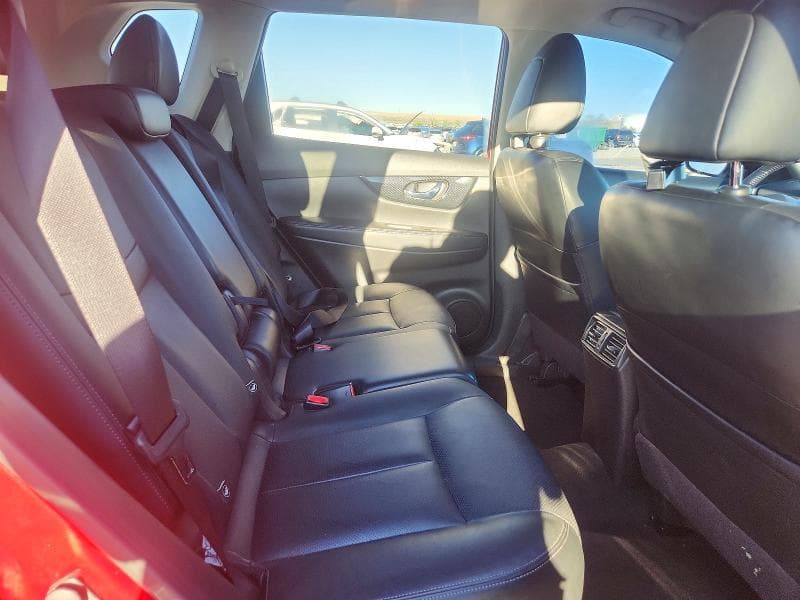 2017 NISSAN ROGUE SL 11