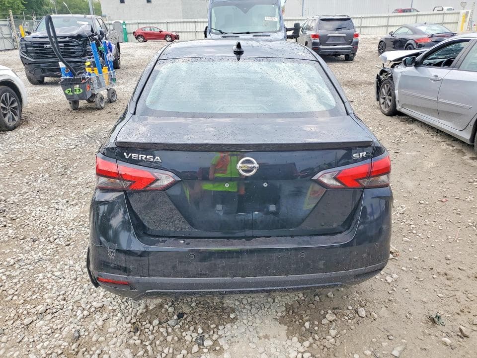 2021 NISSAN VERSA SR 6