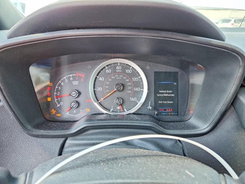 2021 TOYOTA COROLLA SE 9
