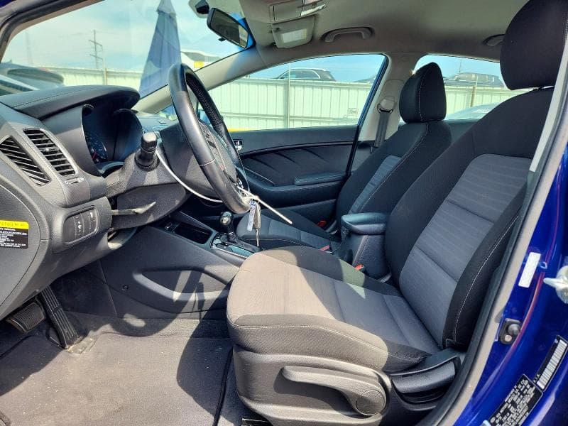 2017 KIA FORTE S 7