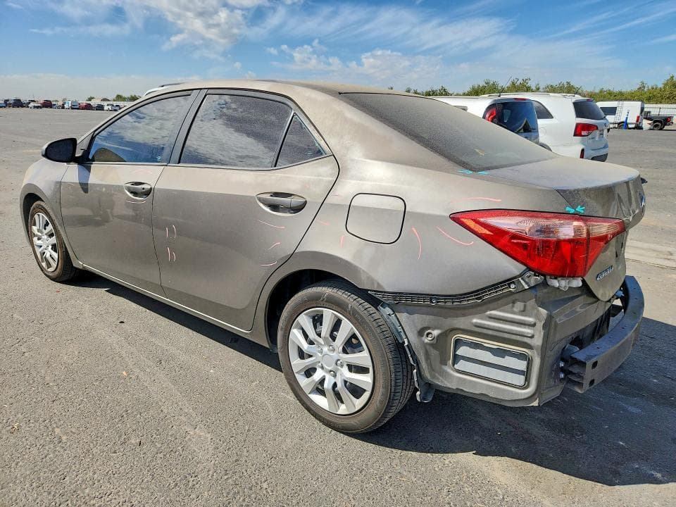 2018 TOYOTA COROLLA LE 2