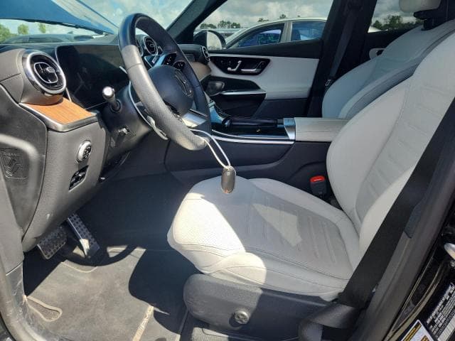 2023 MERCEDES-BENZ GLC 300 7