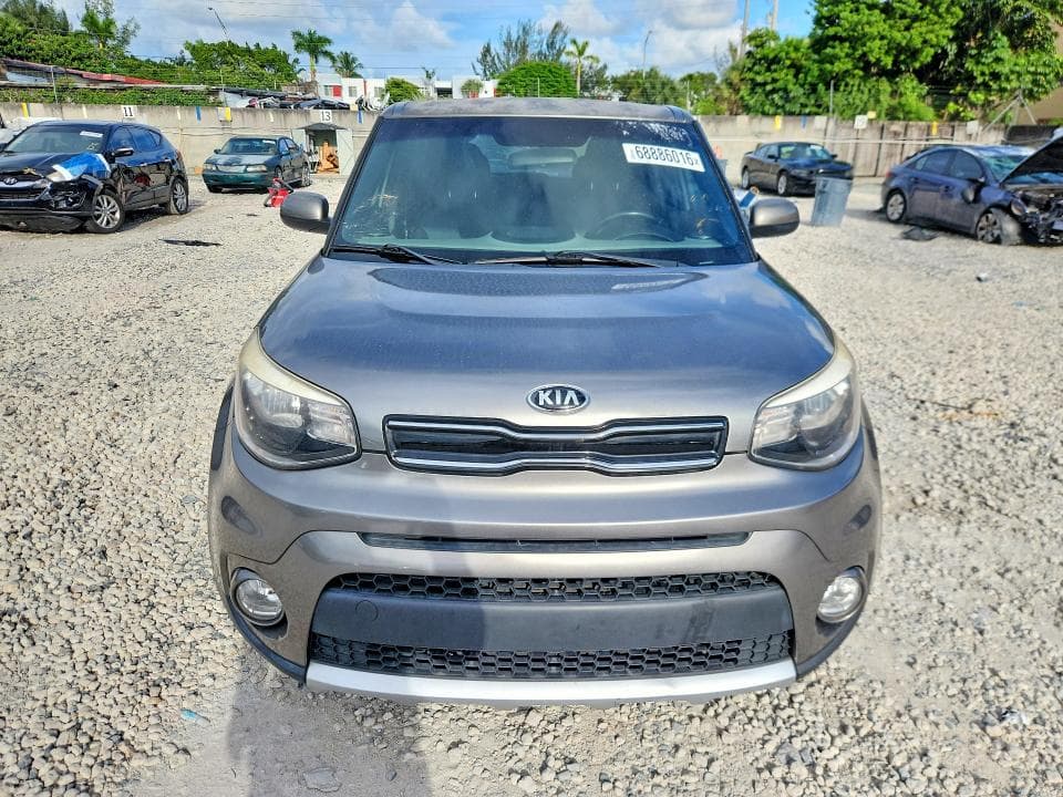 2017 KIA SOUL + 5