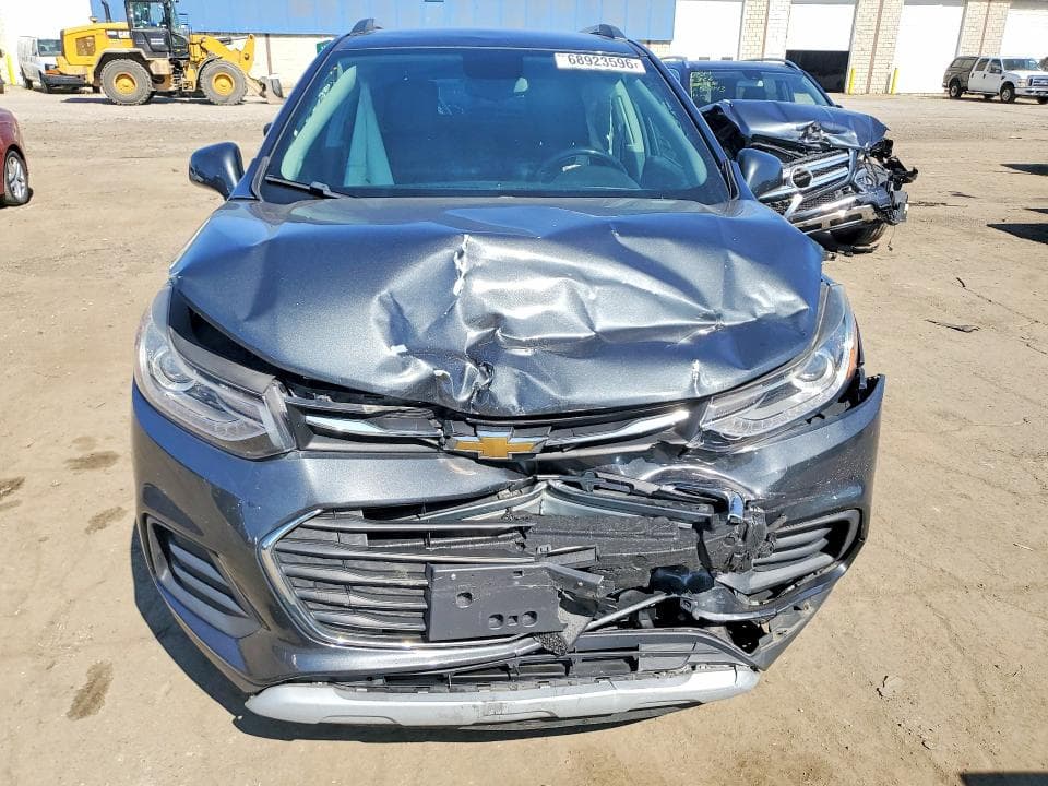 2017 CHEVROLET TRAX 1LT 5