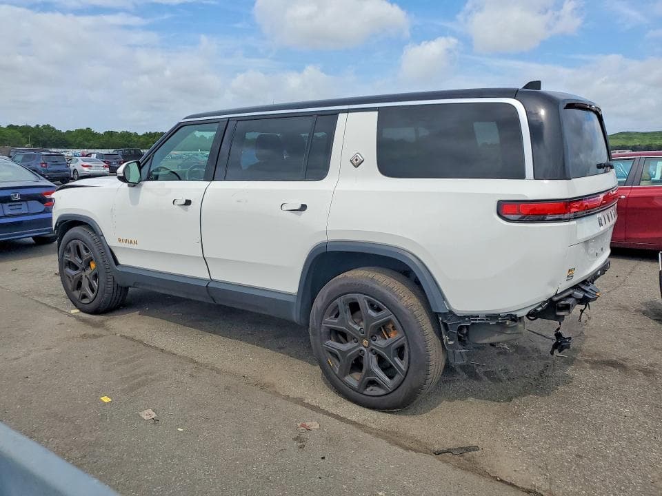 2023 RIVIAN R1S ADVENTURE 2
