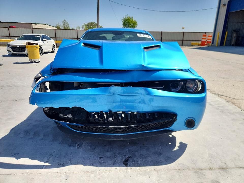 2018 DODGE CHALLENGER SXT 5