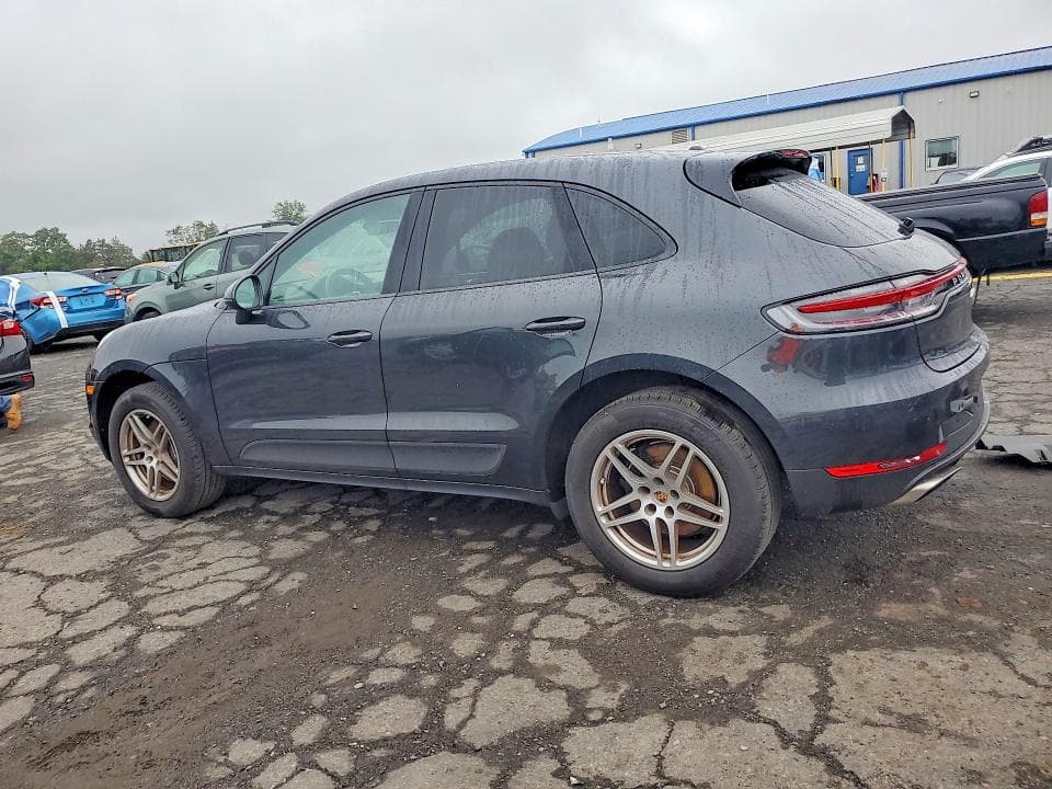 2021 PORSCHE MACAN 2