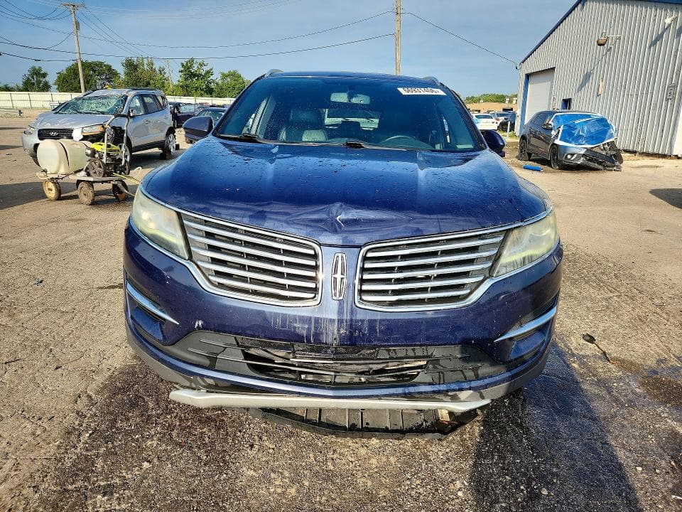 2017 LINCOLN MKC PREMIERE 5