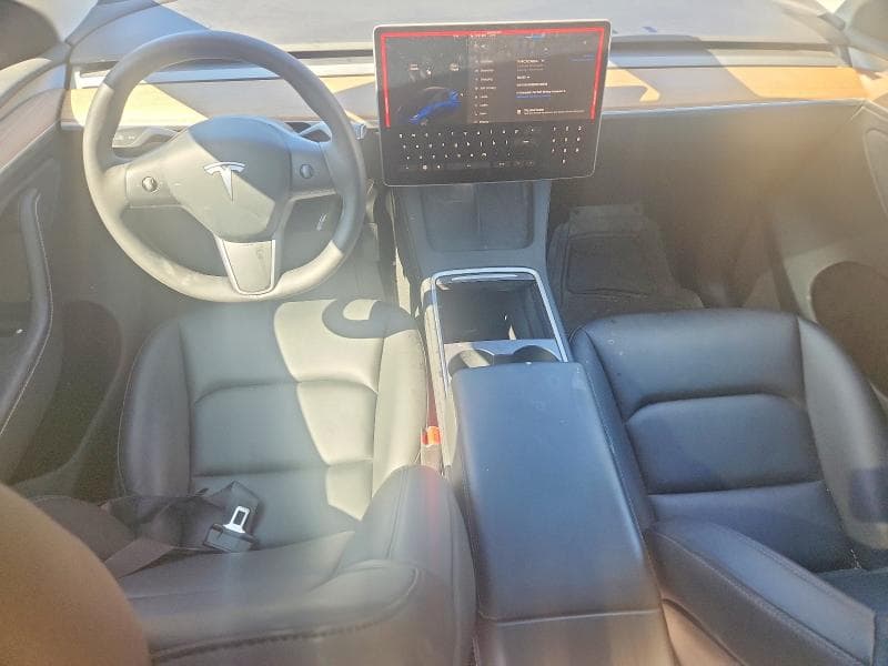 2023 TESLA MODEL Y 8