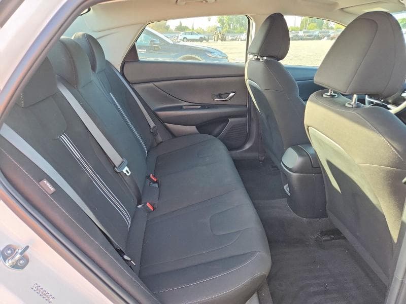 2024 HYUNDAI ELANTRA SEL 10