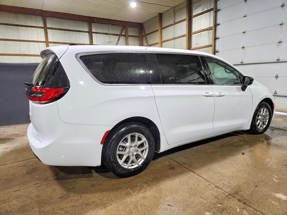 2026 CHRYSLER PACIFICA SELECT 3